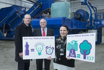 Minister Coveney opens new 10 million Euro state of the art Greenstar facility in Cork)